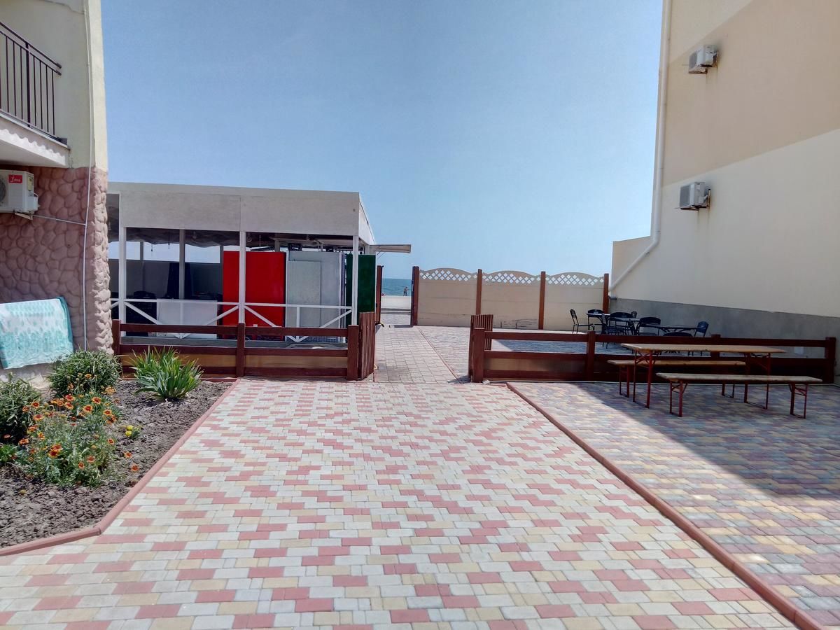 Отель база отдыха МиГ Затока-13